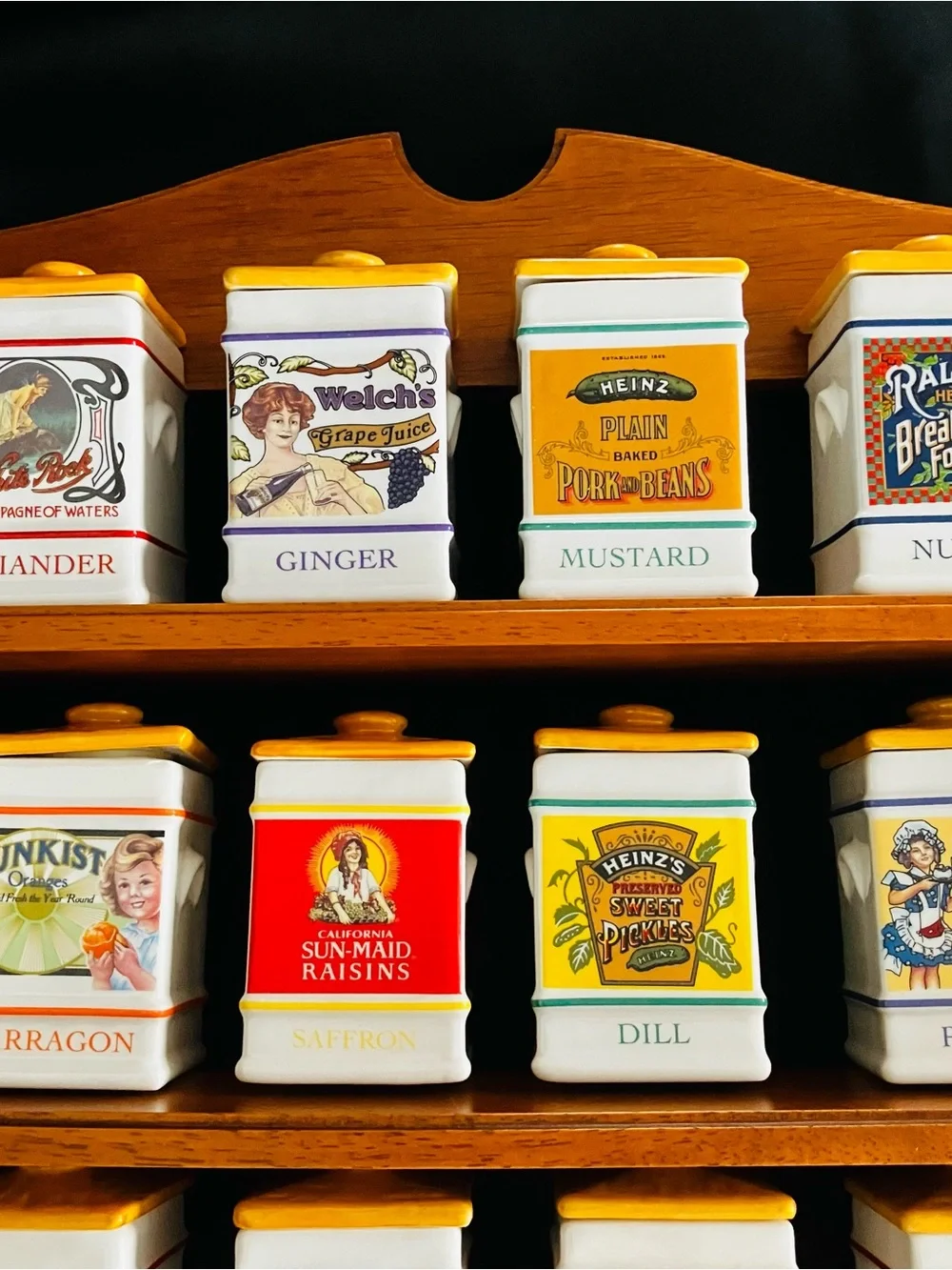 1991 Franklin Mint Country Store Spice Jar Collection 17 Porcelain Jars Wood Rac